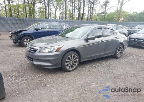 2011 Honda Accord 2.4 Lx from USA, damaged, VIN 1HGCP2F32BA151412